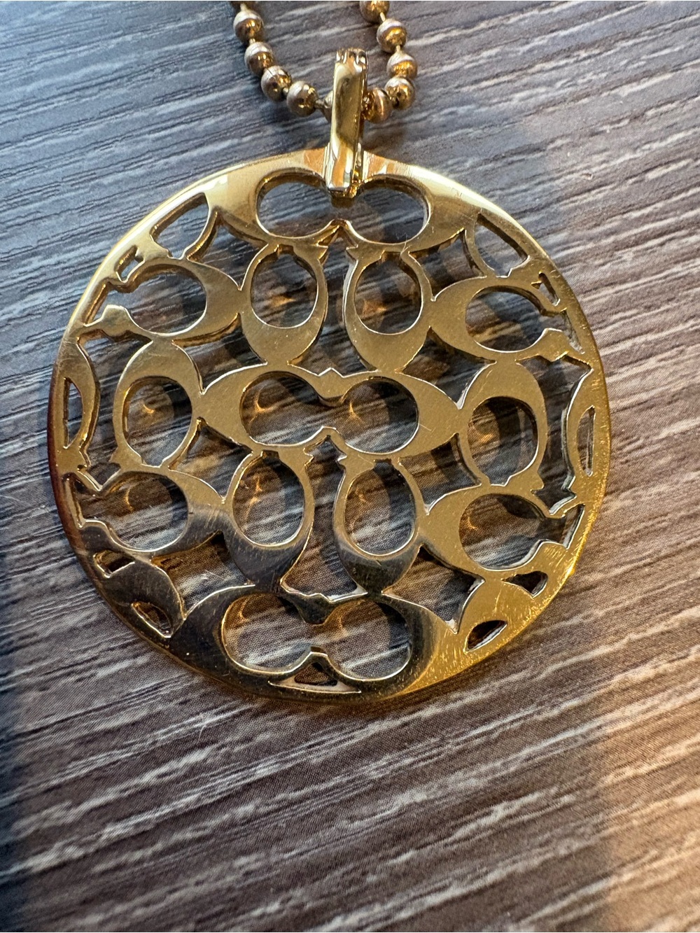 Vintage Coach Miranda Gold-Tone Signature C Medallion Pendant Chain Necklace - Picture 3 of 7